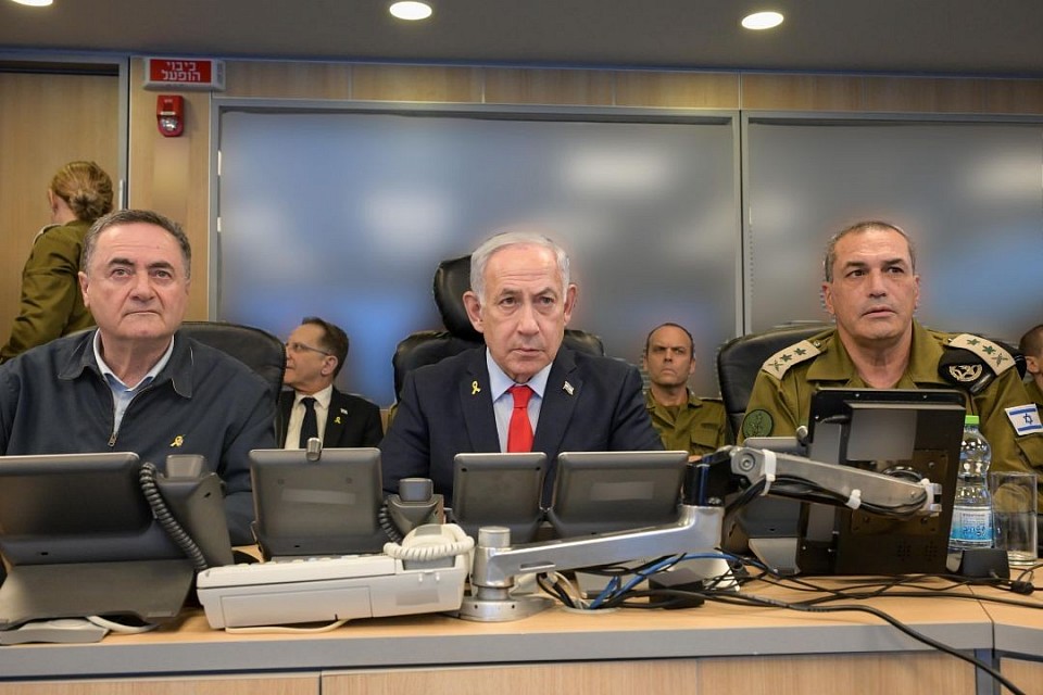 Last night at the IAF base in Kiryah, during the attack on the terrorist Houthi regime in Yemen.  We will continue to act forcefully against any threat to the State of Israel.