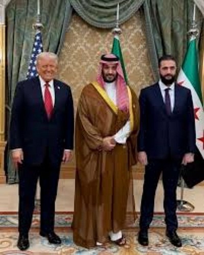Photo of the Crown Prince's meeting with Trump and Syrian President Ahmad al-Sharaa.