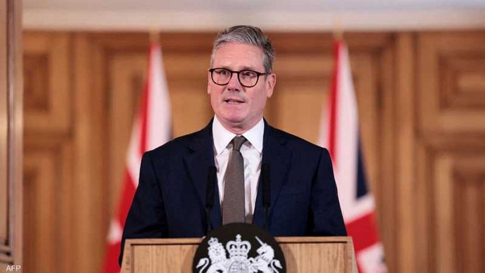 As Director of Public Prosecutions, I locked up dangerous criminals to keep our streets safer.   The Tories left our prisons on the brink of collapse.   My Labour government is taking steps to protect law and order, and make sure it never happens again.