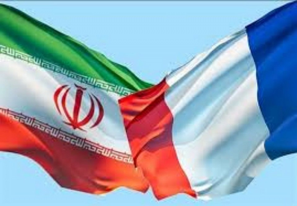 French President Macron: I just spoke with Iranian President Masoud Pezeshkian.  My first message was to demand the immediate release of our citizens, Cécile Kohler and Jacques Paris, who have been held hostage by the Iranian regime in unacceptable conditions for more than three years.