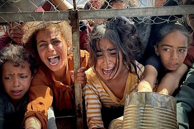 Save Gaza.. Gaza famine.. There is not enough food for the people