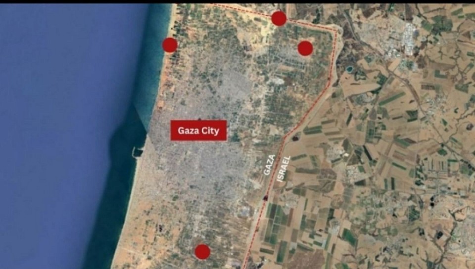 Urgent: Satellite images show Israeli military movements and formations near the Gaza border.