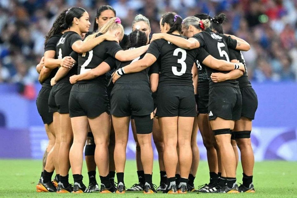 * In sports, the New Zealand national team suffered a record defeat, and the New Zealand women's rugby team advanced to the World Cup semi-finals
