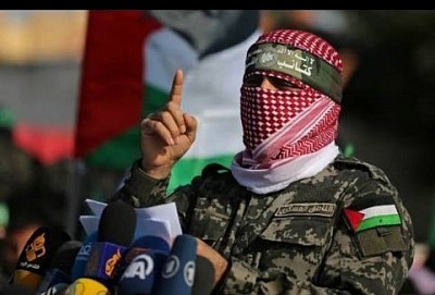 A picture of Abu Ubaida, the official military spokesman for the Qassam Brigades.