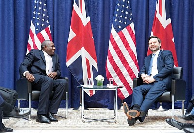 A photo shows British Deputy Prime Minister David Lammy meeting with US Vice President J.D. Vance.