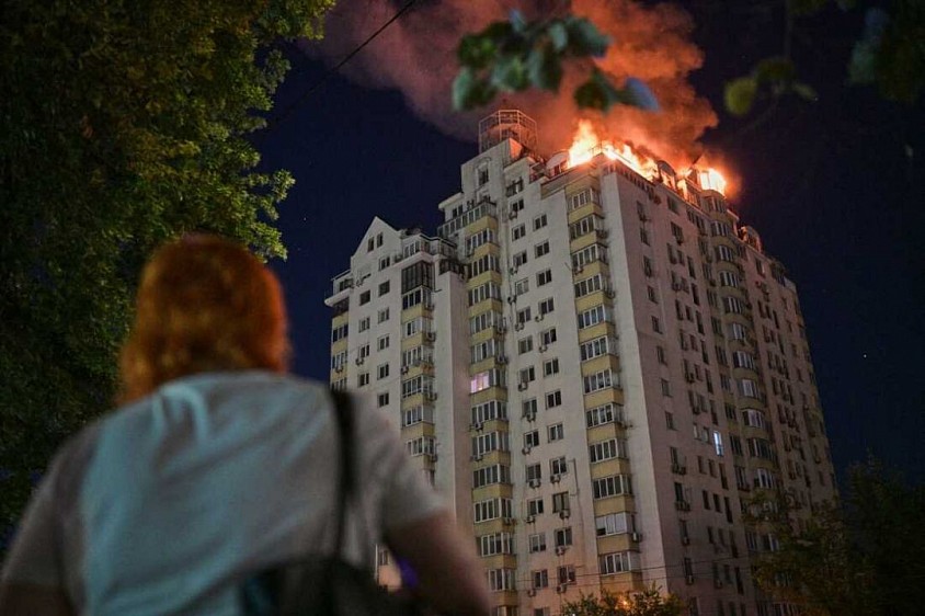 🇺🇦 BREAKING NEWS | Kyiv Under Heavy Attack  Russia launched a major overnight assault on Ukraine's capital, Kyiv, using a combination of ballistic missiles and attack drones, killing at least eight people and injuring dozens.  The strikes hit apartment buildings, civilian infrastructure, and other sites across the city, prompting emergency rescue operations. Vitali Klitschko said rescue teams are working at multiple locations while Ukrainian air defenses remain engaged against continuing aerial threats.  The attack comes just one day before a NATO summit in Turkey and marks the second major strike on Kyiv in less than a week, underscoring an escalation in Russia's long-range attacks on the Ukrainian capital.  Authorities warned that the casualty toll could rise as crews continue searching damaged buildings for survivors.
